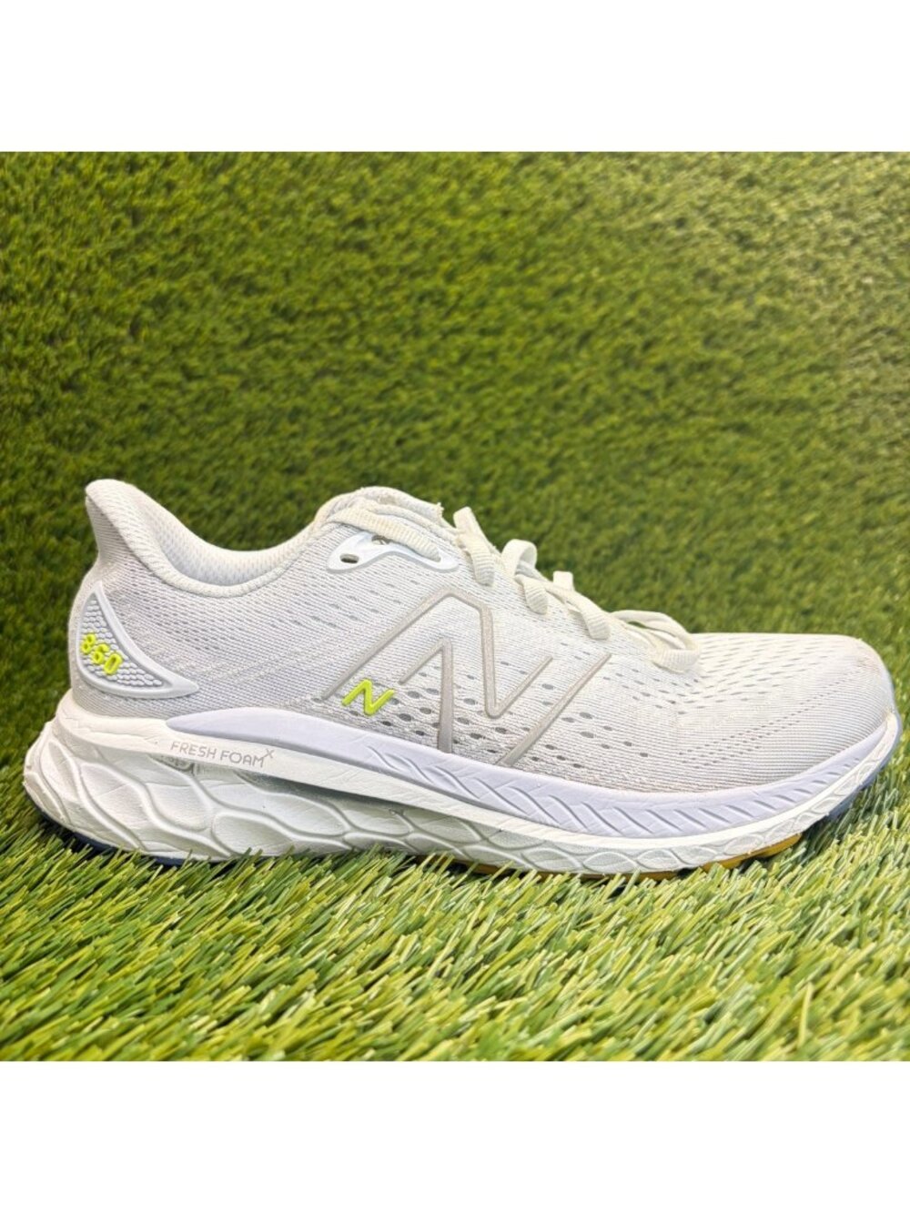 New Balance Fresh Foam X 860v13 Womens Size 8 White Gray Running Shoes Sneakers